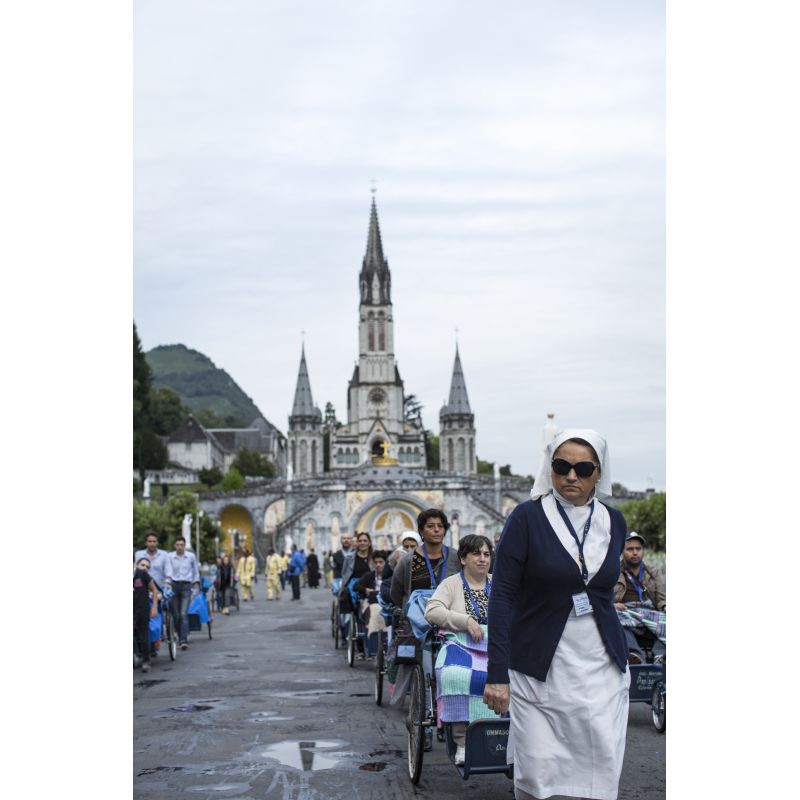 LOURDES
